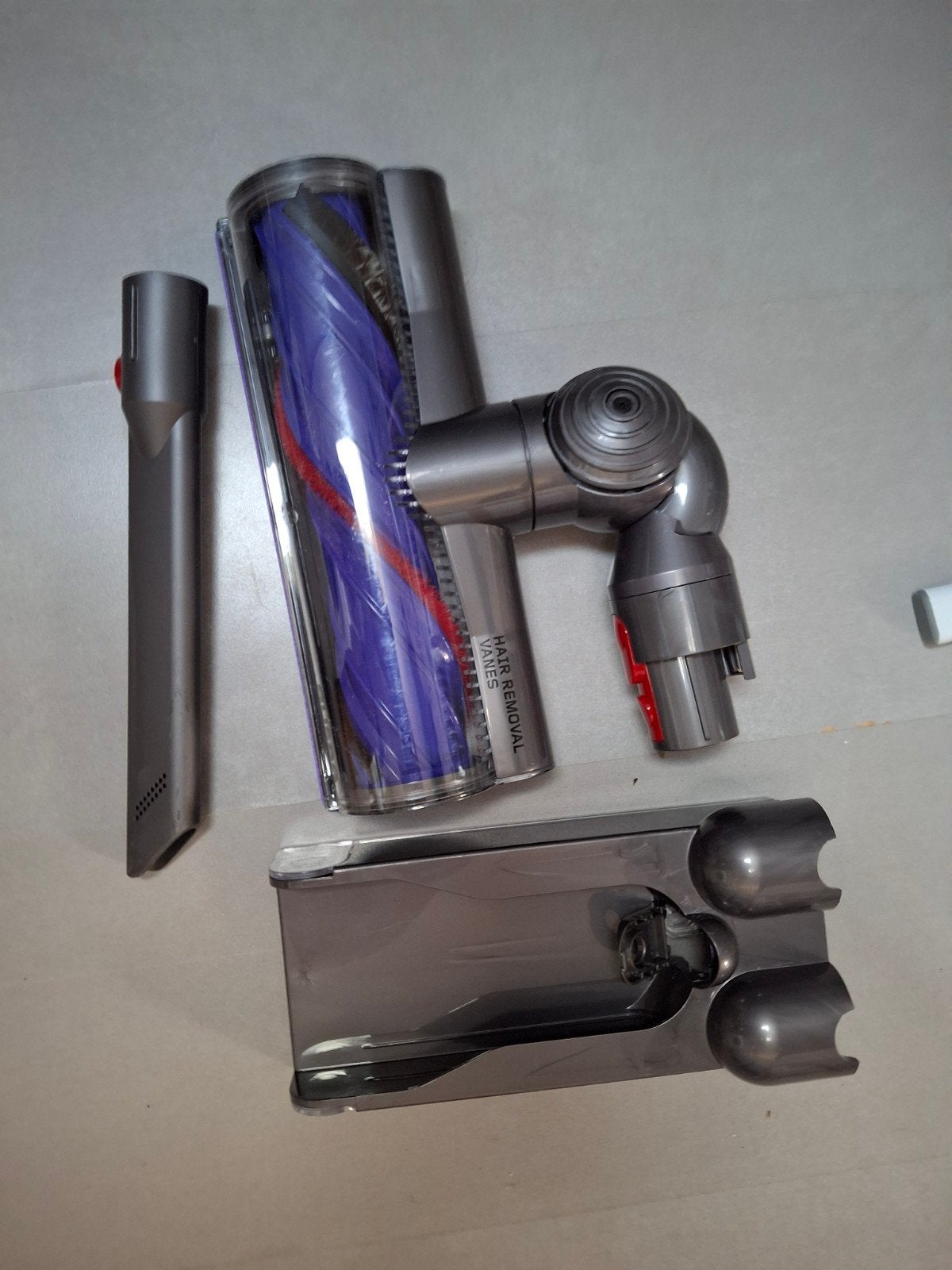Dyson steelstofzuiger onderdelen incl wandhanger, Ophalen of Verzenden