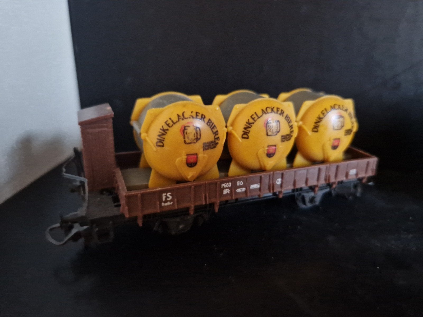 Lima Dinkelacker Bierwagon - Zo goed als nieuw, Gelijkstroom, Wagon, Ophalen of Verzenden, Zo goed als nieuw