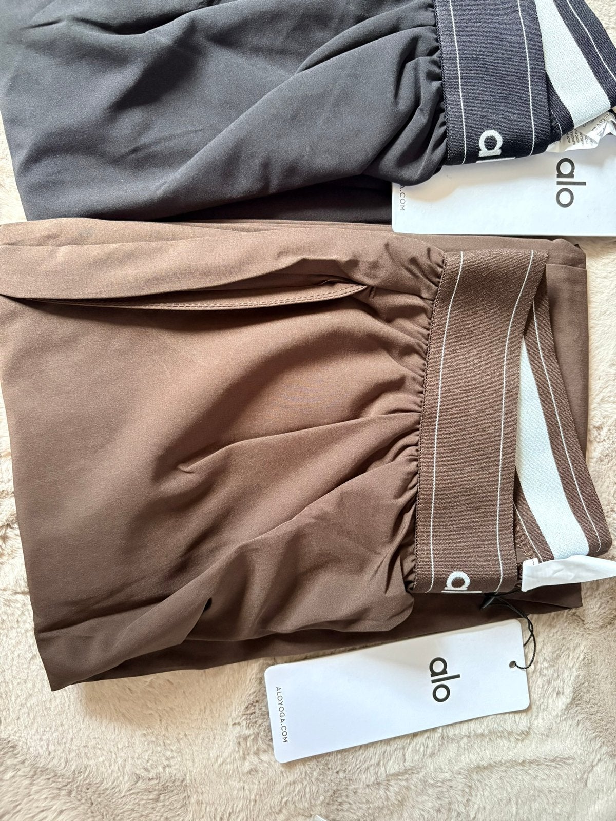 Alo yoga nieuw xs, Bruin, Nieuw, Ophalen of Verzenden, Maat 34 (XS) of kleiner
