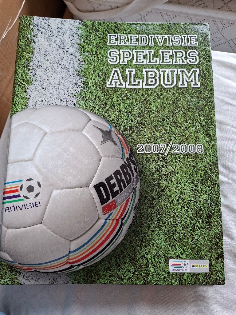 eredivisie spelers album 2007 2008, met deel plaatjes, Ophalen of Verzenden, Zo goed als nieuw, Overige binnenlandse clubs, Boek of Tijdschrift
