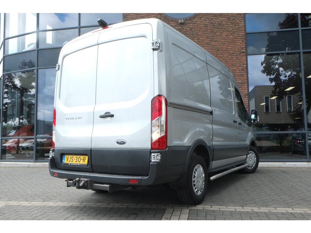 Ford Transit 350 2.2 TDCI L2H2 Trend Trekhaak, 3zits, Airco,, Euro 5, Stof, Gebruikt, Zwart