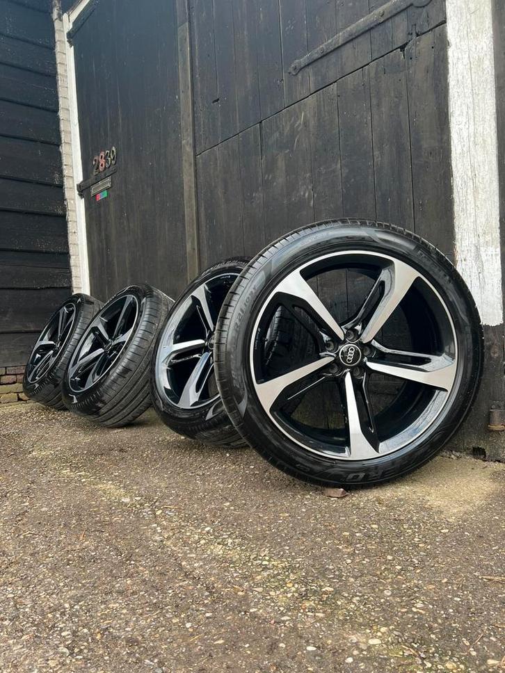Originele Audi sport Q7 SQ7 velgen 21? pirelli zomer set, Niet ingevuld, Gebruikt, Banden en Velgen, Niet ingevuld