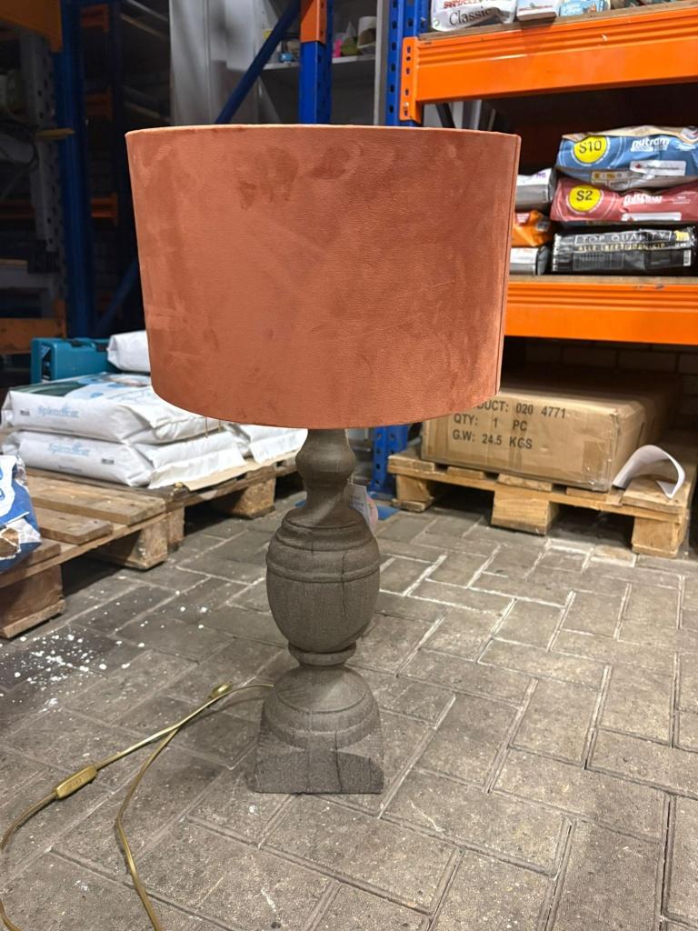 voet met lampenkap, Ophalen, Nieuw, Stof, 50 tot 75 cm