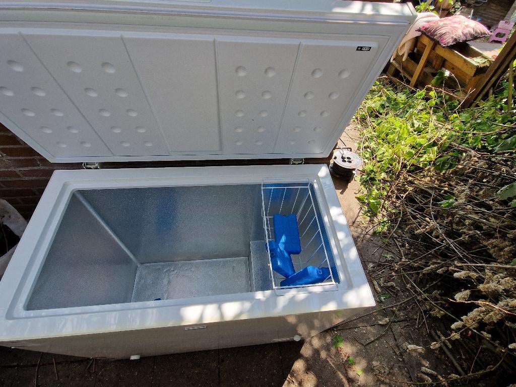 Vrieskist, Witgoed en Apparatuur, Vriezers en Diepvrieskisten, Vrieskist, Gebruikt, Minder dan 85 cm, Energieklasse A of zuiniger