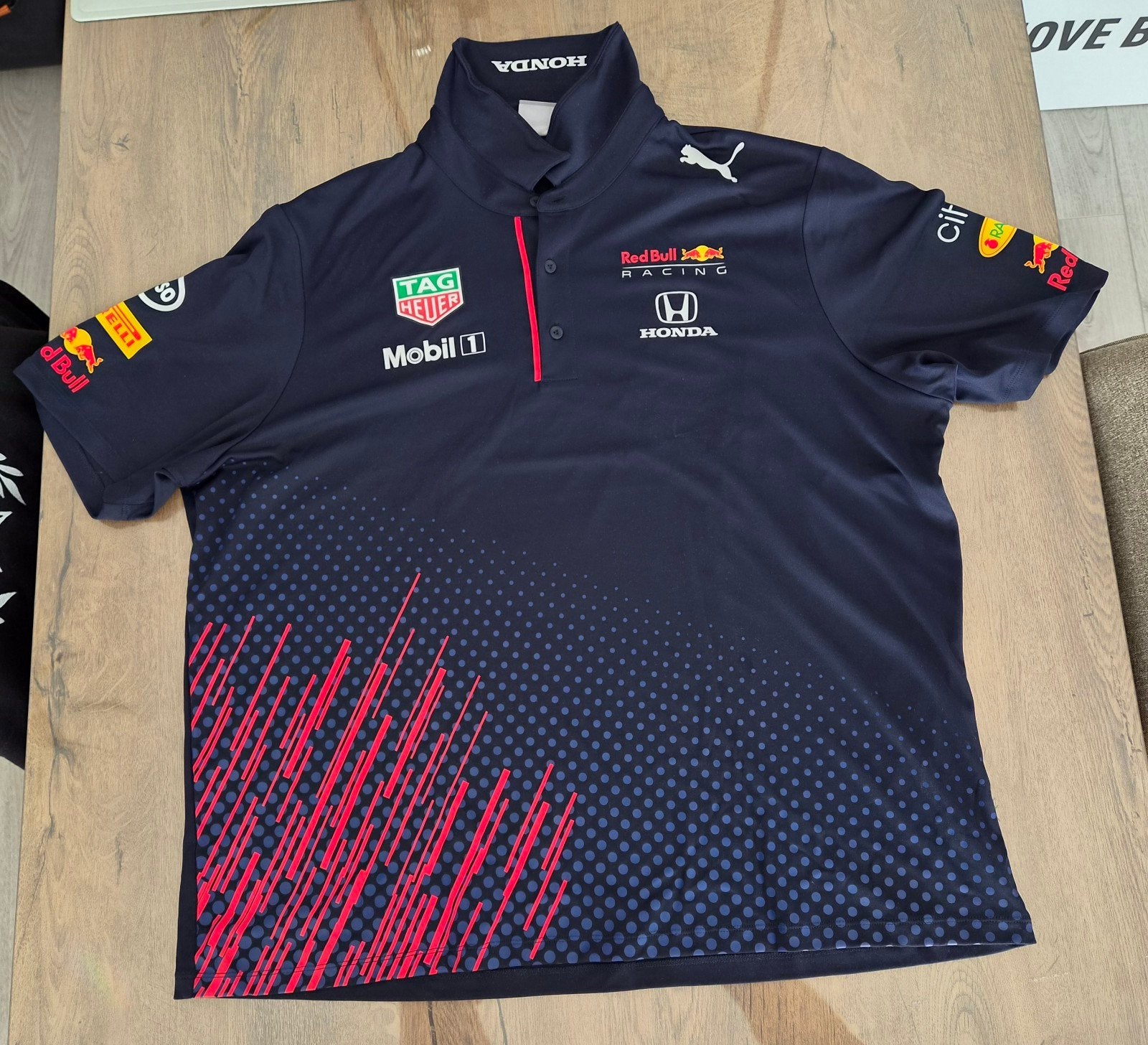 Mooi F1 RedBull shirt XXL 
XXL in nieuwstaat., Ophalen of Verzenden, Zo goed als nieuw, Overige maten, Blauw