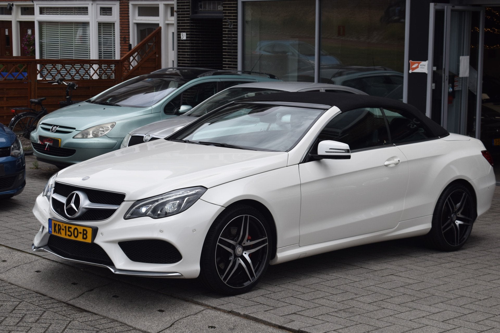 Mercedes-Benz E-Klasse Cabrio 250 Prestige a.camera ortopedi, Automaat, Gebruikt, 4 cilinders, Cabriolet
