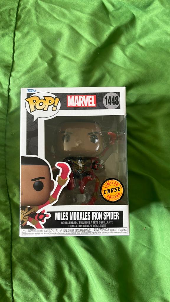 FUNKO 1448 MILES MORALES CHASE - MARVEL UNIVERSE, Ophalen of Verzenden, Zo goed als nieuw