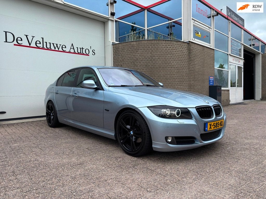 BMW 3-serie 318i Business Line|Leder|Climate|Stoelverwarm., Auto's, Euro 5, Achterwielaandrijving, Zwart, Zwart