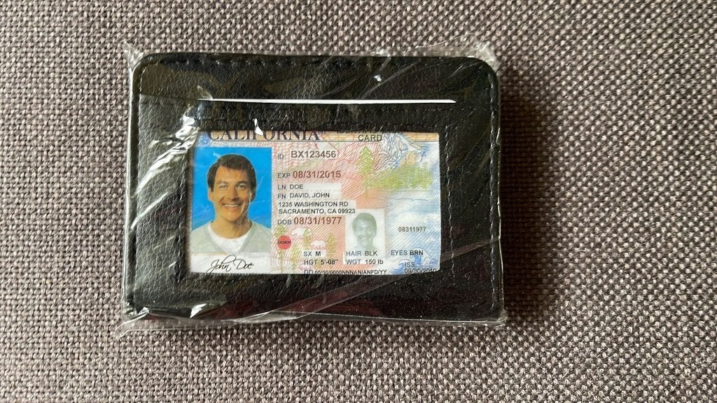 Pasjeshouder, Ophalen of Verzenden, Nieuw, Zwart