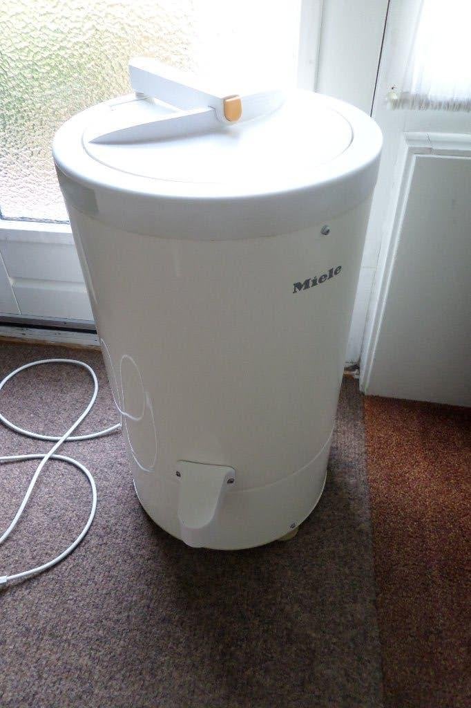 Centrifuge Miele - Type WZ268 - 400 Watt - 2800 omw/min., Ophalen, Minder dan 85 cm, Minder dan 4 kg, Bovenlader