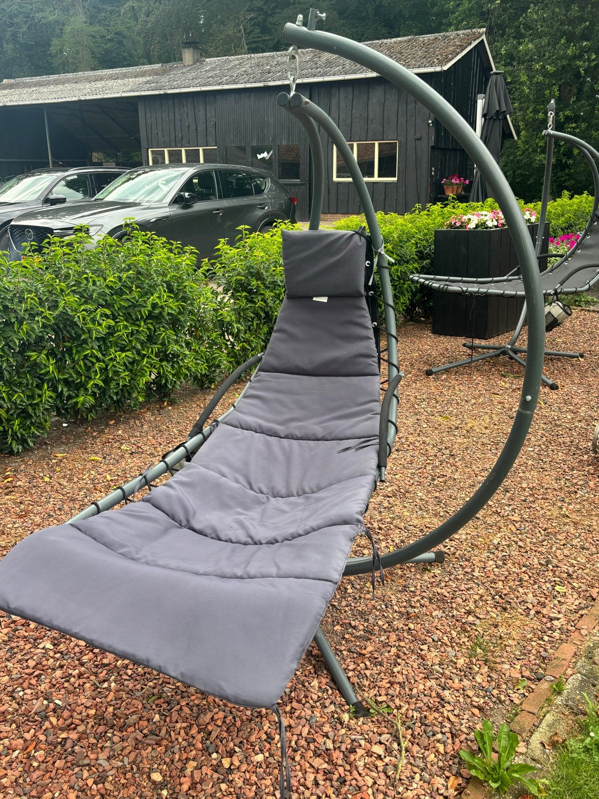 2x Kesser hangstoel met standaard en kussen, Tuin en Terras, Hangmatten, Ophalen, Binnen, Zo goed als nieuw, Met standaard