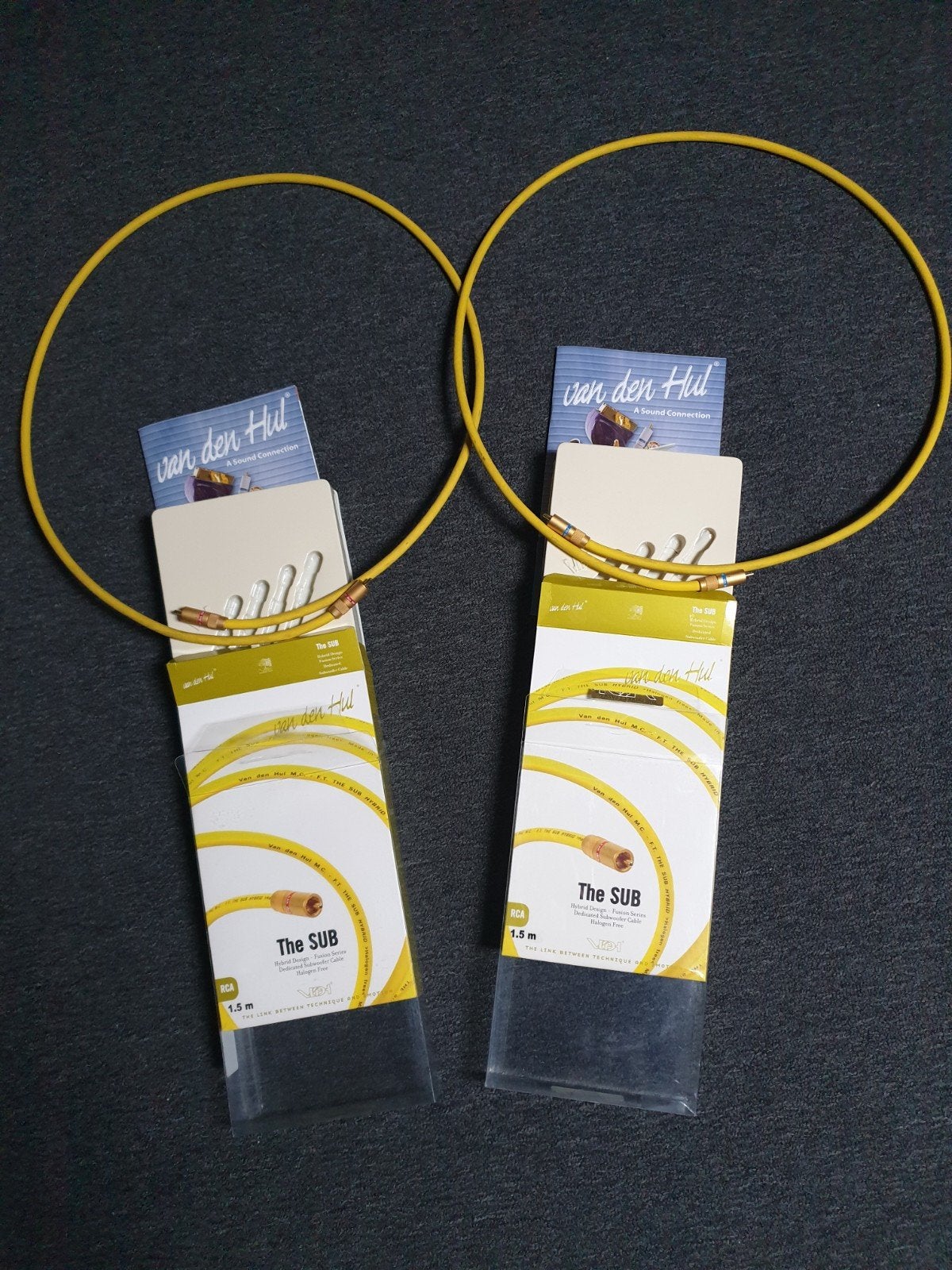 Van den Hul - The Sub - RCA subwooferkabels - 2 stuks 1,5m, Ophalen of Verzenden, Zo goed als nieuw, Minder dan 2 meter, Overige kabels