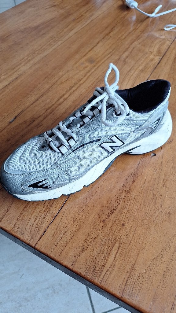 Newbalance sportschoenen 725, maat 43, Ophalen of Verzenden, Hardloopschoenen, Overige merken
