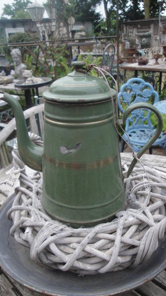 reseda groen emaille koffiepot, Antiek en Kunst, Antiek | Emaille, Ophalen of Verzenden