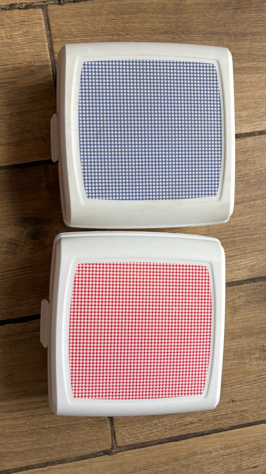 Curver Broodtrommels - Set van 2 (rood en blauw), Gebruikt, Kunststof, Ophalen of Verzenden, Meerkleurig