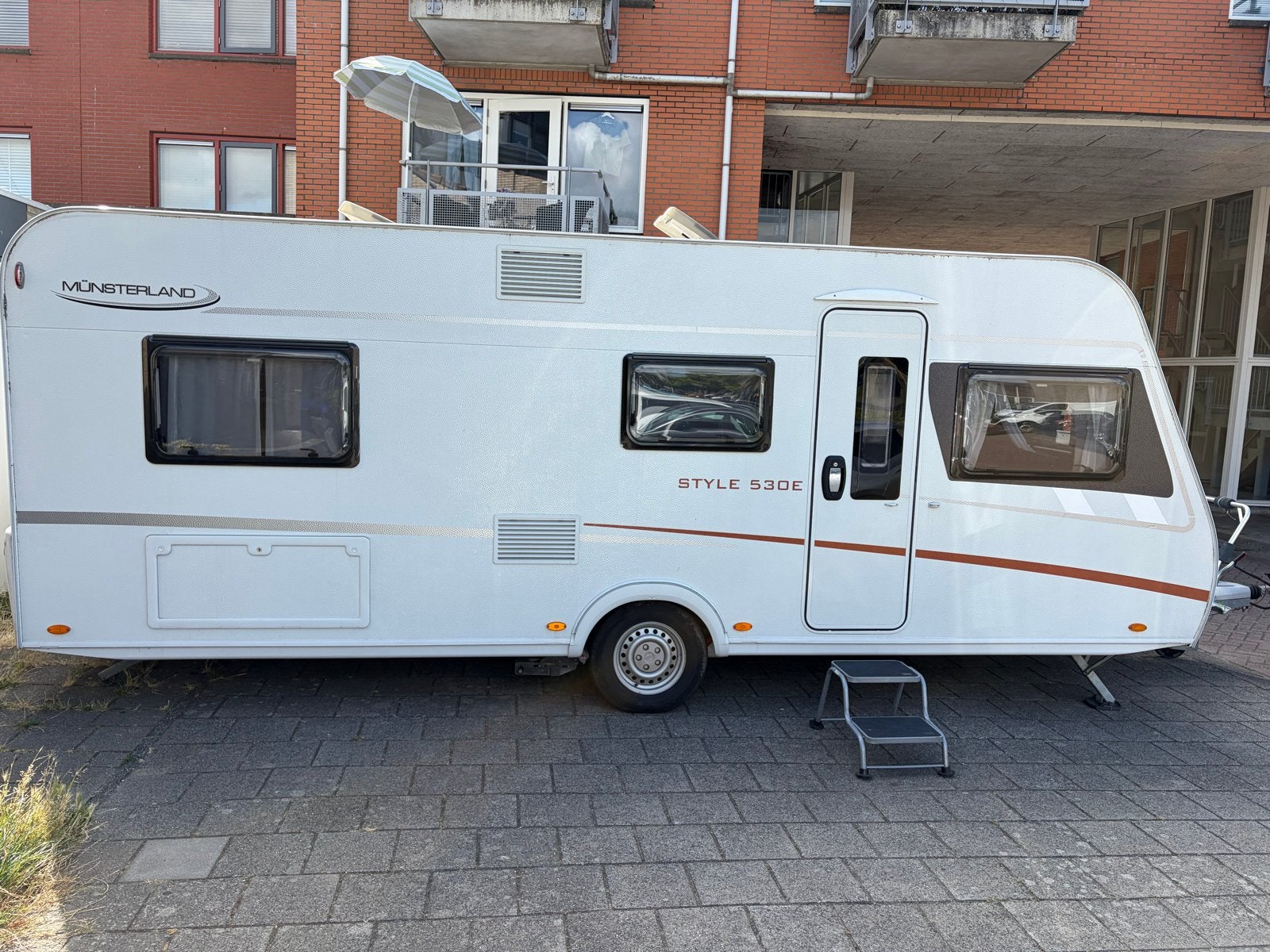 LMC Style 530E van 2021 compleet met mover, airco, voortent, Caravans en Kamperen, Caravans, Rondzit, Particulier, LMC en Münsterland