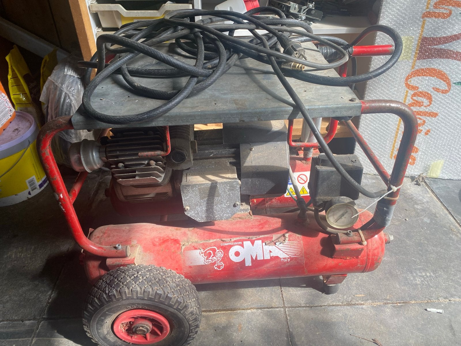 Robuuste OMA 230V Compressor met Luchtketel, Doe-het-zelf en Verbouw, Compressors, Ophalen, Gebruikt, 6 tot 10 bar, 25 tot 100 liter
