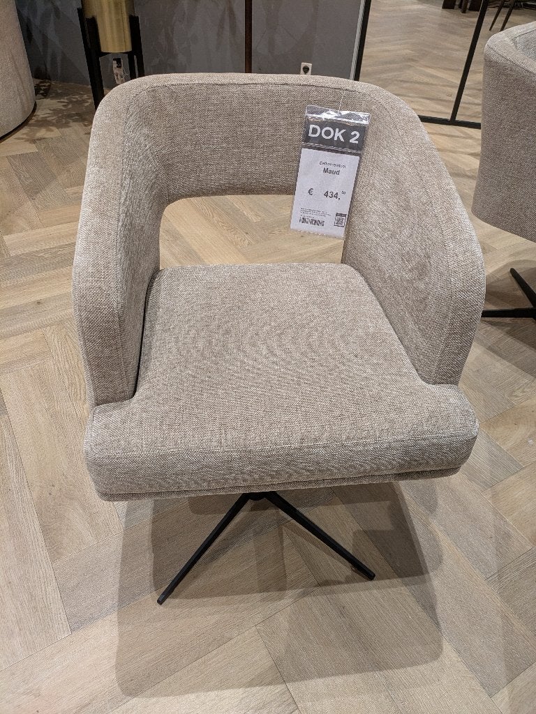 SET VAN 4 NIEUWE EETKAMERSTOELEN STERK AFGEPRIJSD