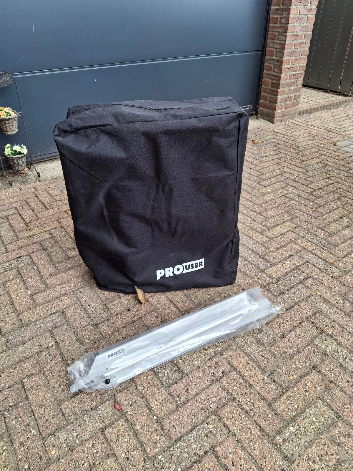 pro user draagtas met oprijgoot opsturen mogelijk, Ophalen of Verzenden, Trekhaakdrager