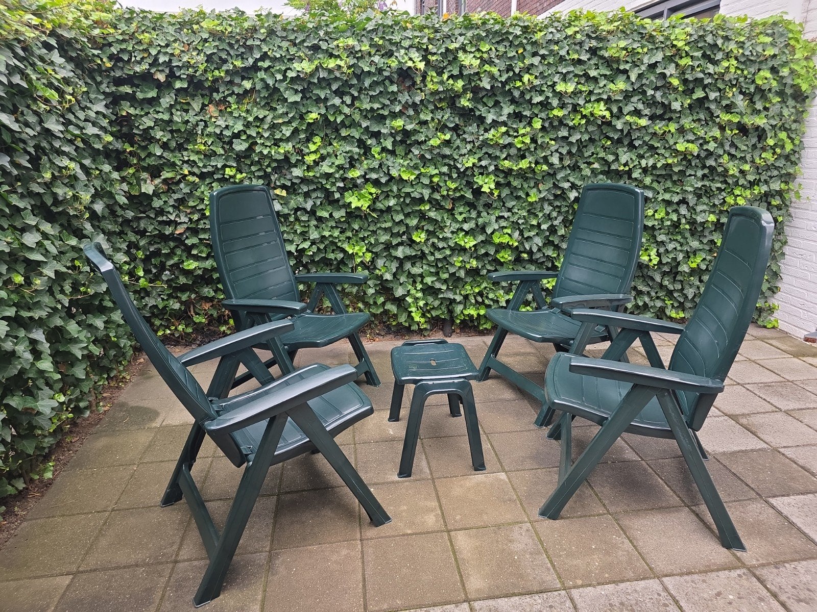 Jardin Tuinset: 4 verstelbare stoelen, ligbed, voetenbank., Ophalen, Gebruikt, Kunststof, Verstelbaar