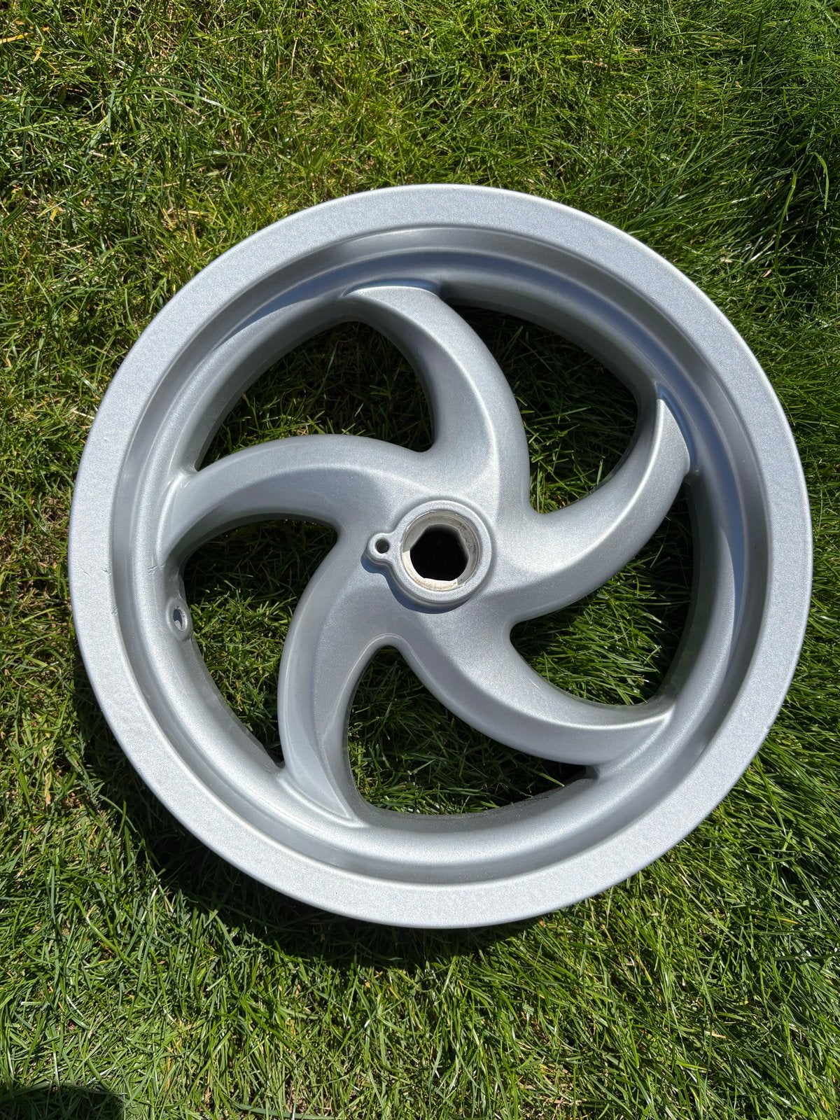 Velg voorwiel Gilera Runner 50cc, Fietsen en Brommers, Brommeronderdelen | Scooters, Ophalen of Verzenden, Zo goed als nieuw, Overige typen