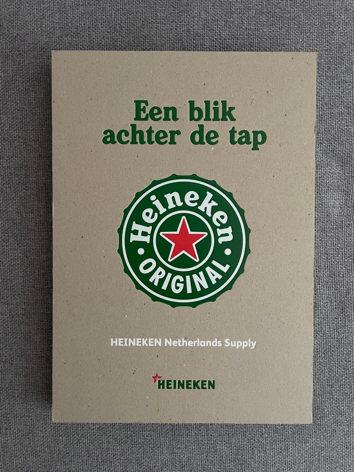 Koffietafelboek Heineken: Een blik achter de tap, Ophalen of Verzenden, Nieuw, Overige onderwerpen