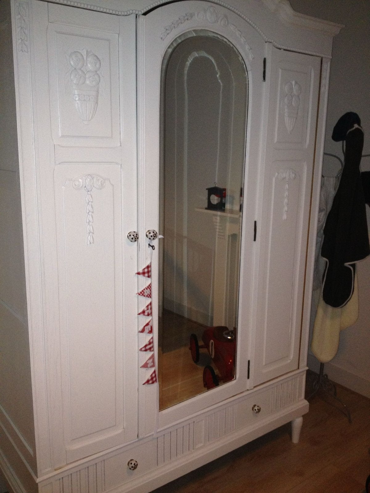 Mooie antieke eikenhouten kast, Huis en Inrichting, Kasten | Kledingkasten, 100 tot 150 cm, Eikenhout, Zo goed als nieuw, 150 tot 200 cm
