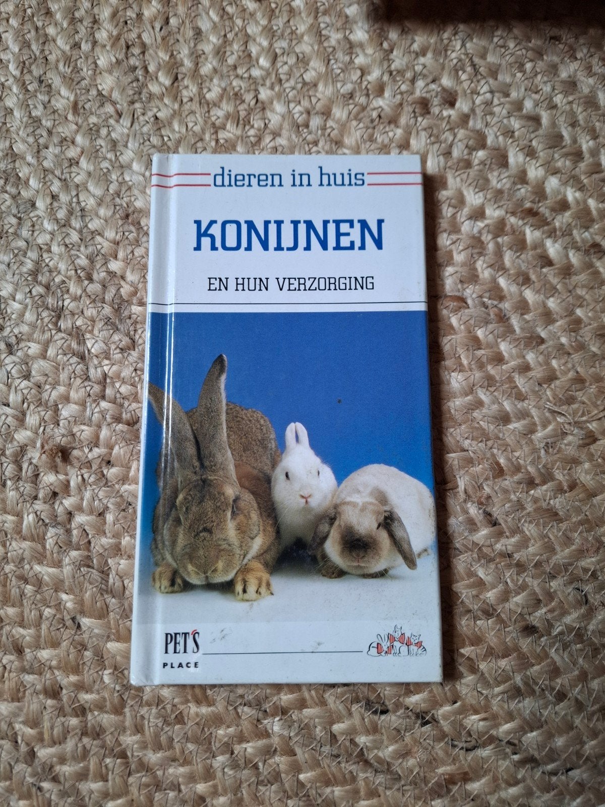Dieren in huis: Konijnen en hun verzorging, Ophalen of Verzenden, Gelezen, Konijnen of Knaagdieren