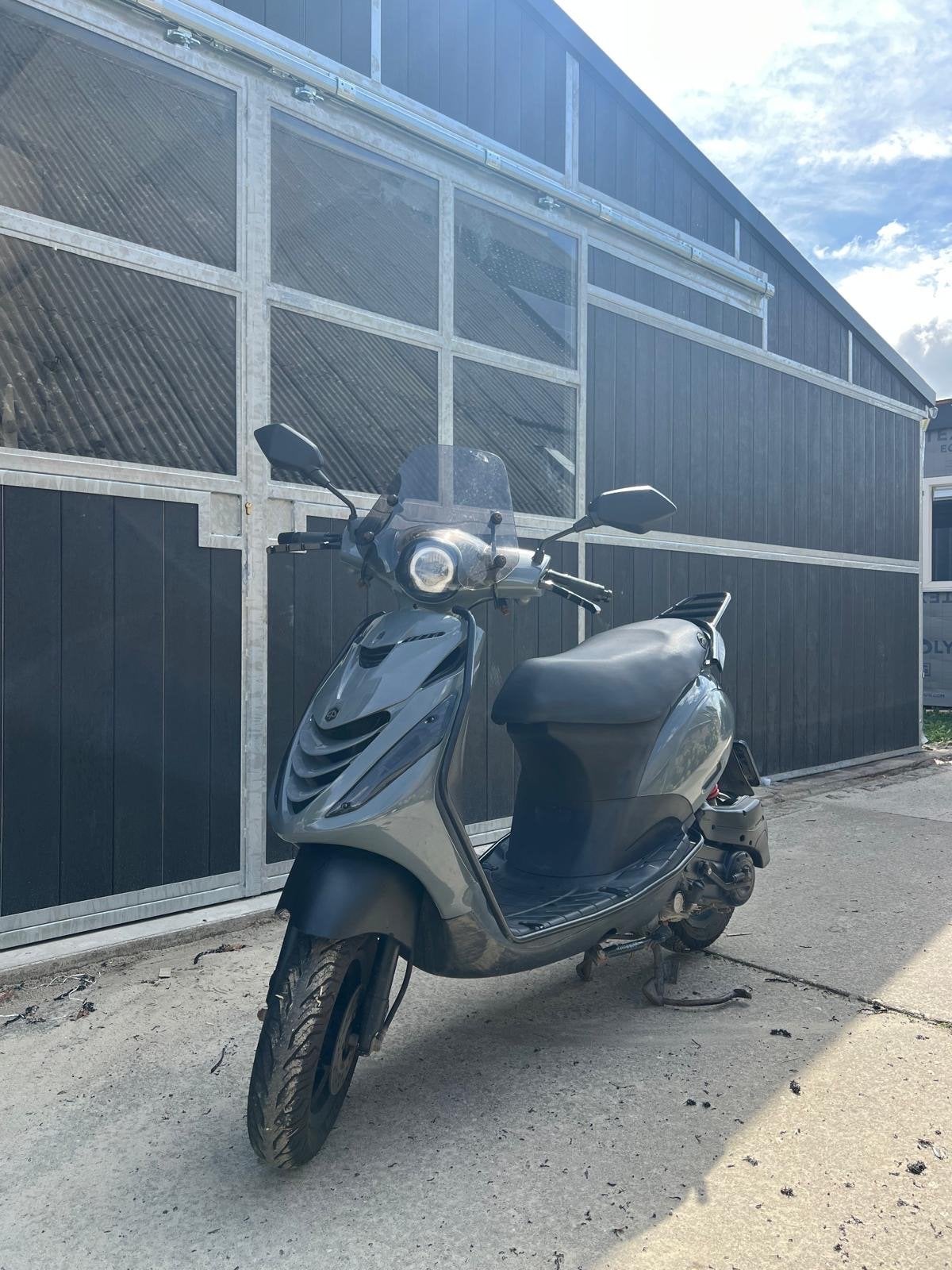 Piaggio Zip 2017- Grijs - Goed onderhouden, Ophalen, Gebruikt, Maximaal 45 km/u, Zip