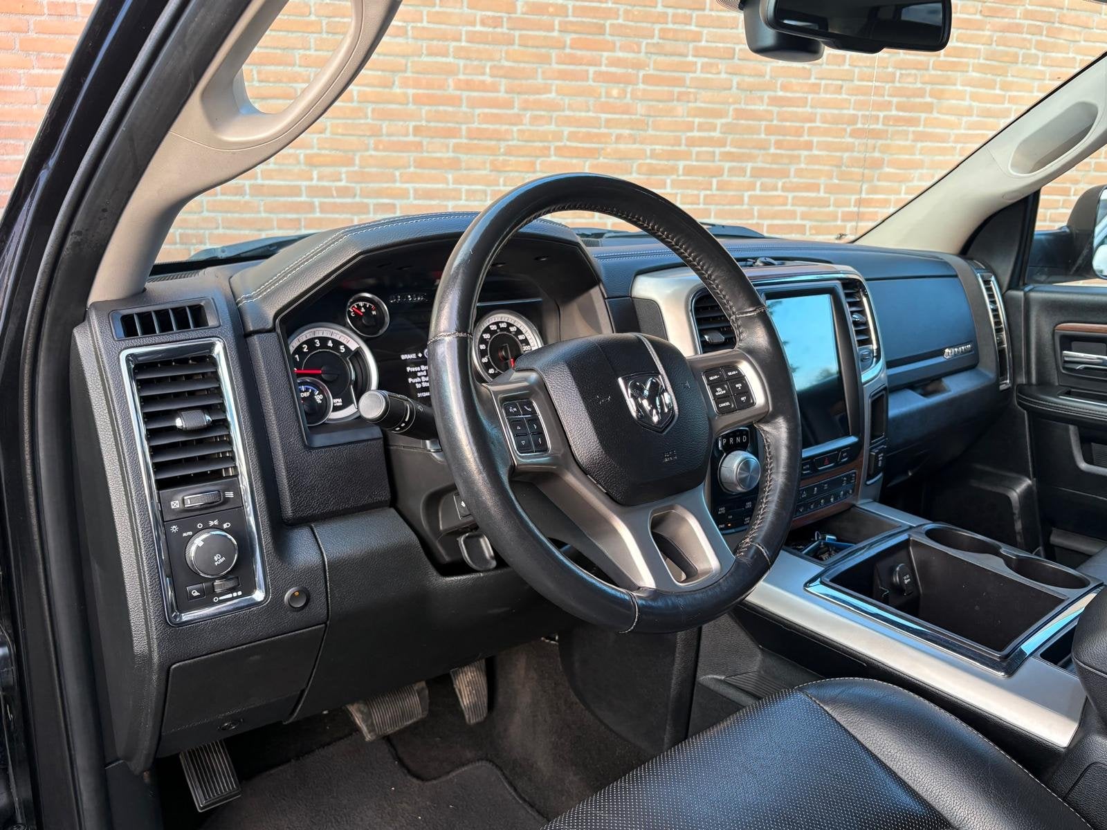 Dodge Ram 1500 3.0TD V6 Crew Cab 5'7 / Zeer netjes / Euro6, Auto's, Automaat, Achterwielaandrijving, Gebruikt, Zwart