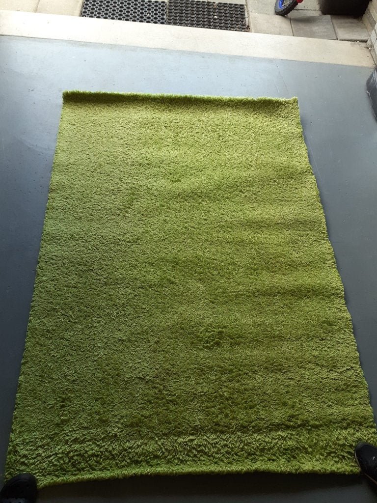 Vloerkleed / Tapijt Rechthoekig Groen 1.35 x 1.9 Meter, Huis en Inrichting, Stoffering | Tapijten en Kleden, Gebruikt, 100 tot 150 cm
