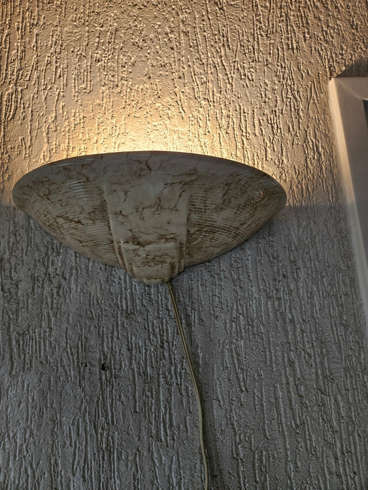 Art Deco Halve Maan Wandlamp - Gemarmerd Keramiek, Huis en Inrichting, Lampen | Wandlampen, Gebruikt, Indirect licht, Keramiek