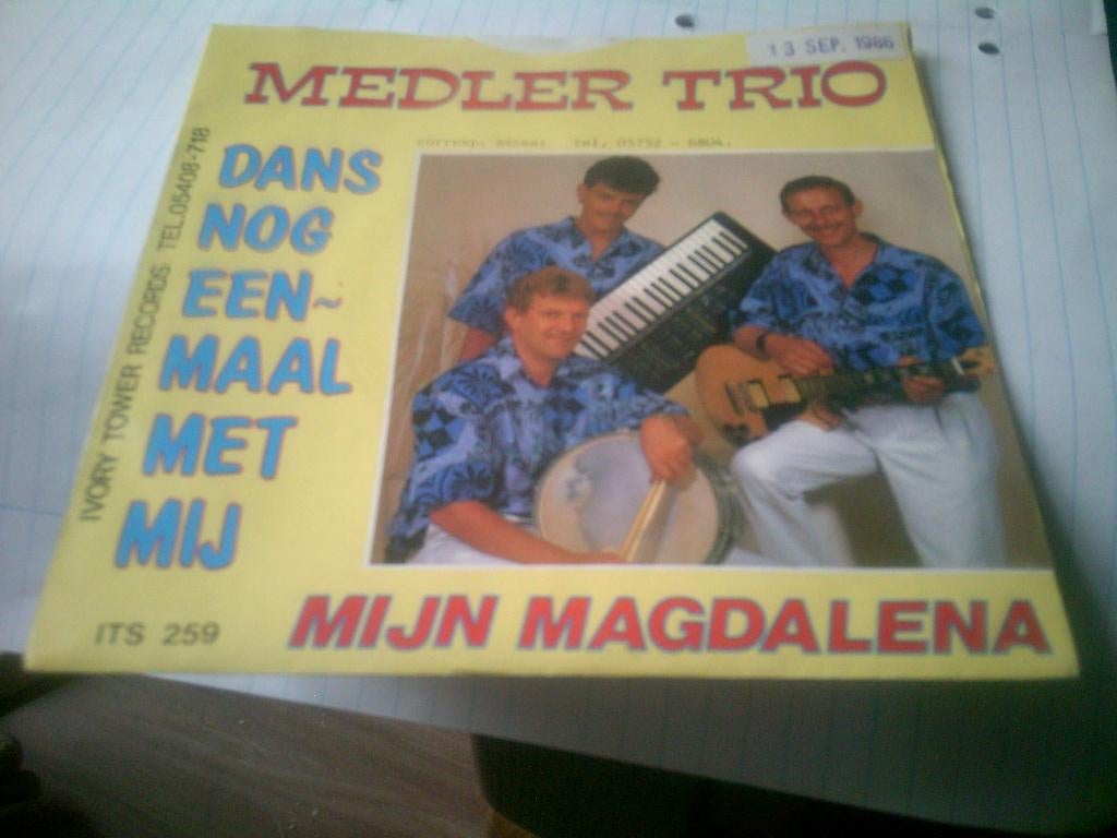 MEDLER TRIO DANS NOG EENMAAL MET MIJ - MIJN MAGDALENA, 7 inch, Ophalen of Verzenden, Levenslied of Smartlap, Fotohoes
