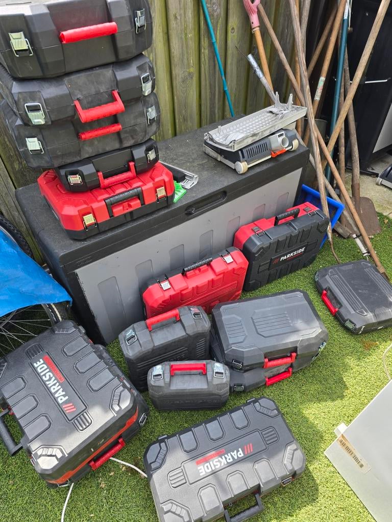 15 Parkside koffers LEEG, Ophalen, Gebruikt
