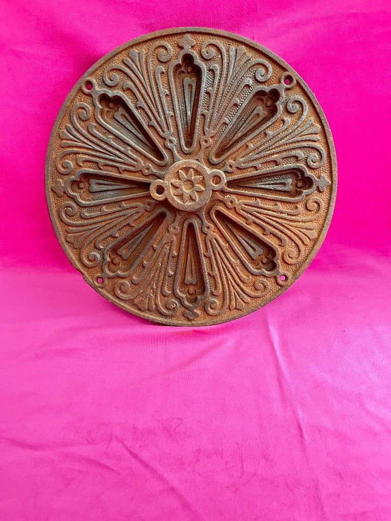 Oud rond gietijzeren ventilatie rooster, muurrooster, Ophalen of Verzenden