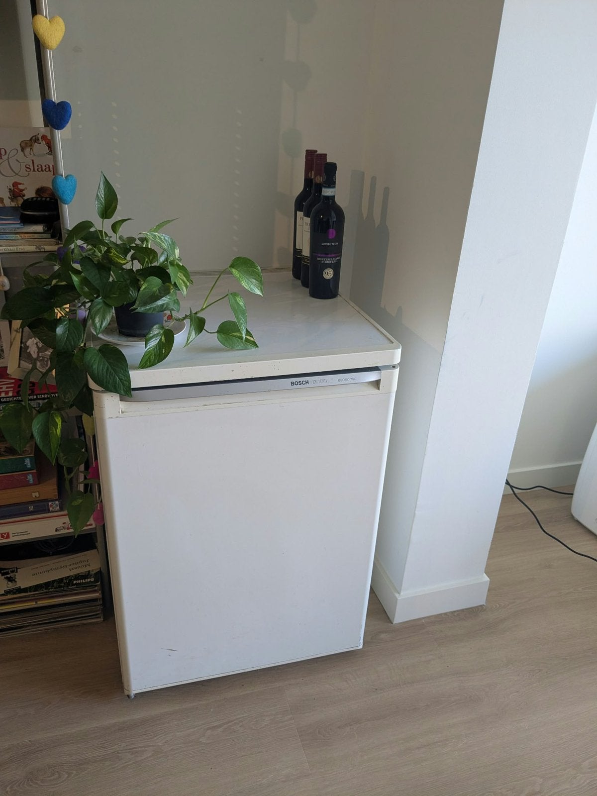 Kleine koelkast, Ophalen, Minder dan 85 cm, Minder dan 75 liter, Zonder vriesvak