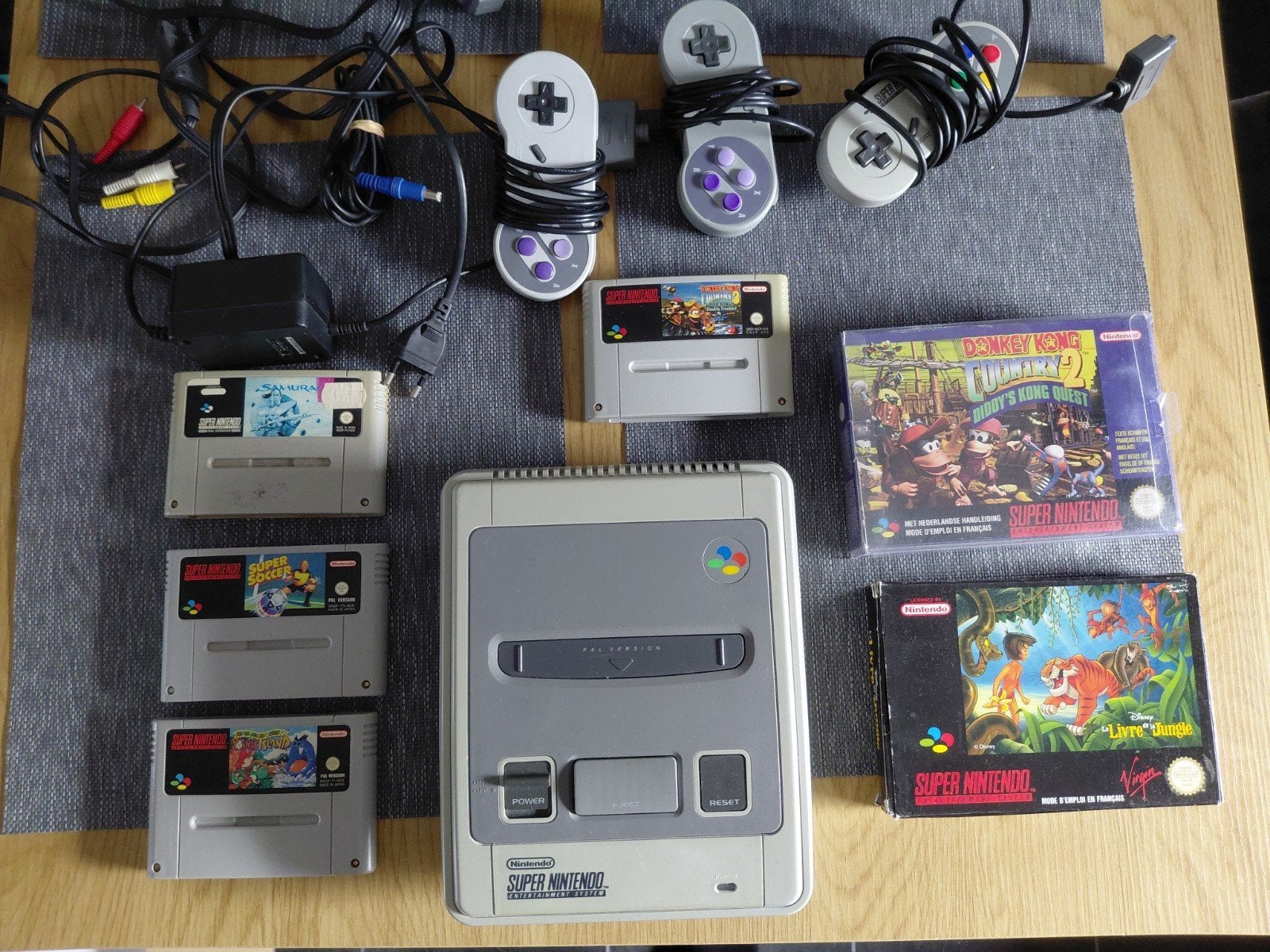 Super Nintendo Entertainment System (SNES) met games, Spelcomputers en Games, Ophalen, Gebruikt, Met 2 controllers, Met games
