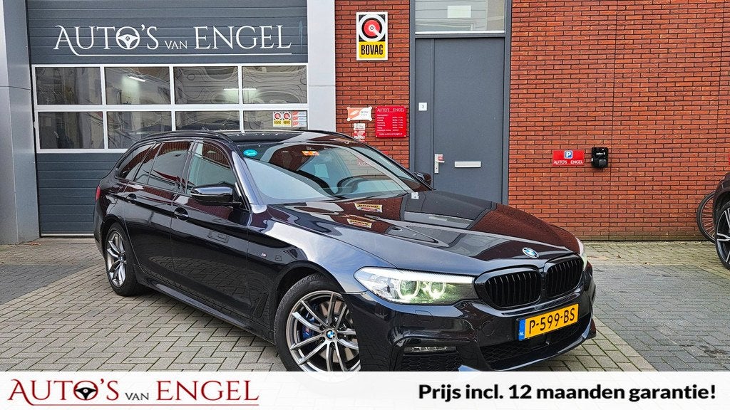 BMW 5-serie Touring 530D Touring M-Pakket/CarbonSchwarz/ACC/, Auto's, BMW, 12 maanden, Achterwielaandrijving, Gebruikt, Alcantara