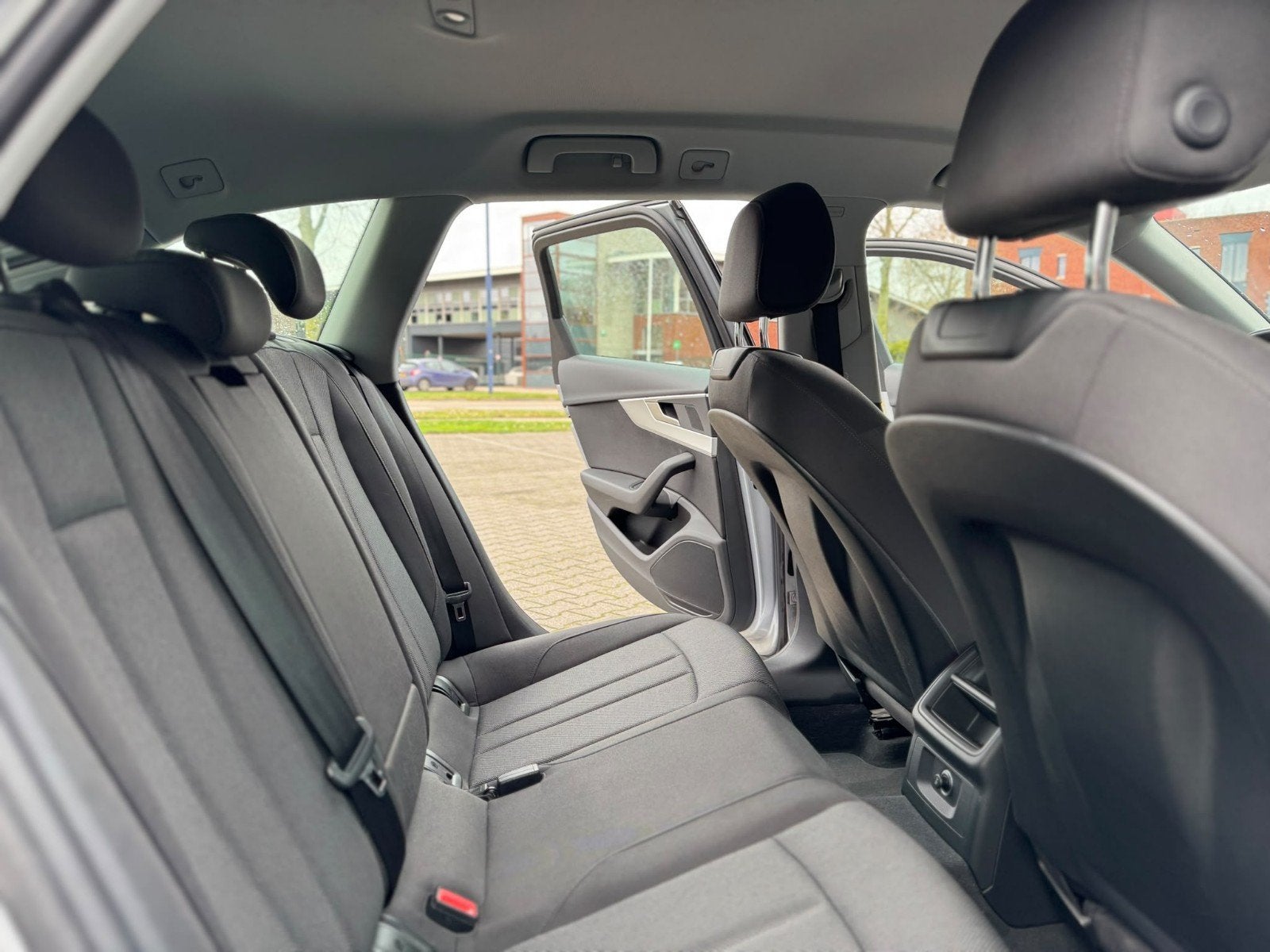 Foto 9 van Audi A4 1.4 Tfsi 150pk 2018 Grijs