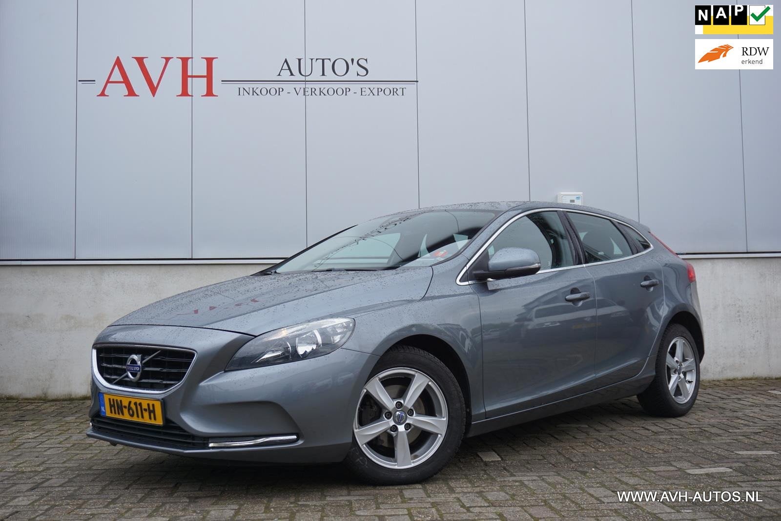 Volvo V40 2.0 D2 Summum Business, Auto's, Voorwielaandrijving, Stof, Gebruikt, Euro 6