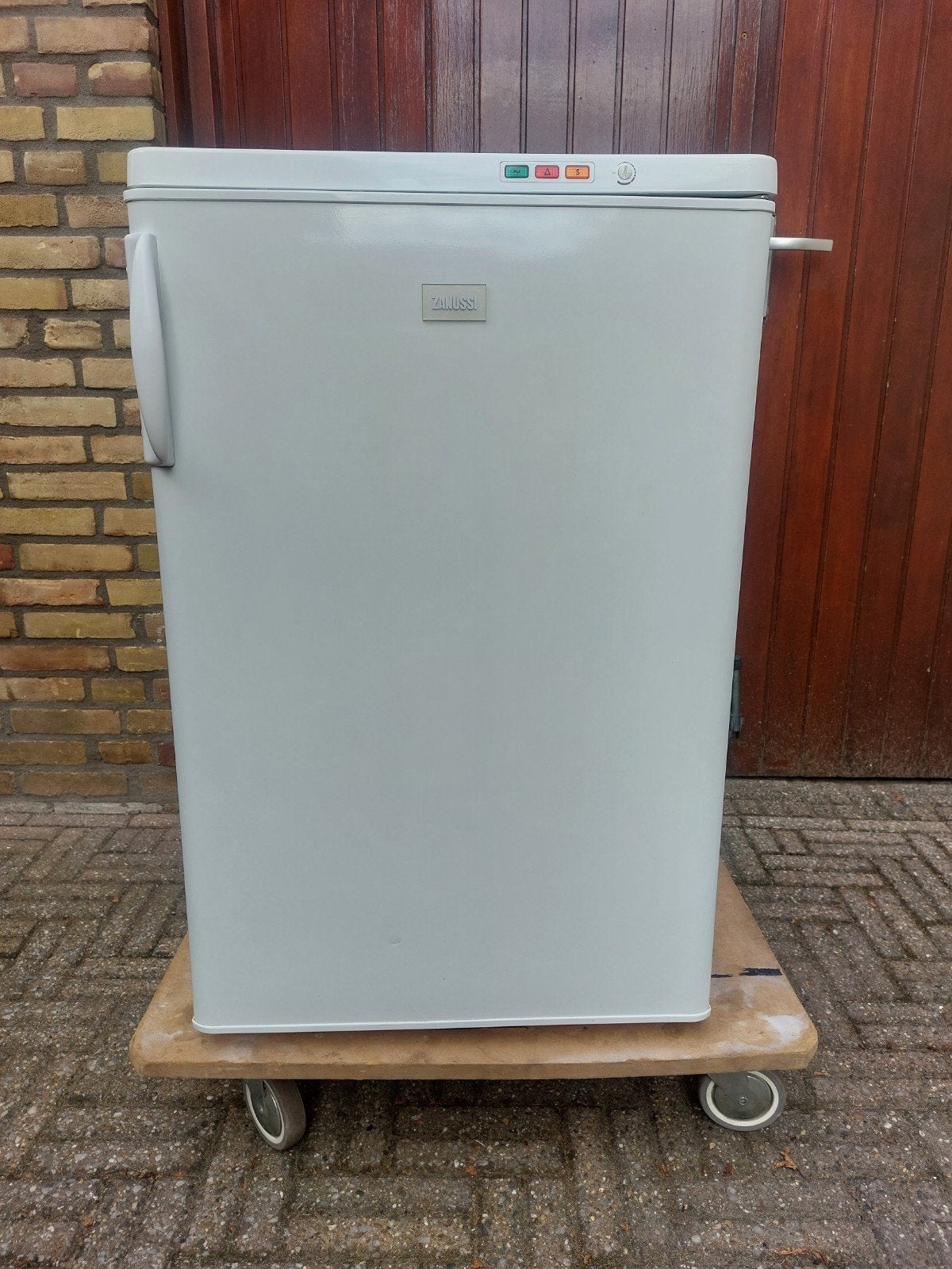mooie ZANUSSI tafelmodel vriezer in prima en goede staat, Ophalen, Zo goed als nieuw, Minder dan 60 cm, 85 tot 120 cm