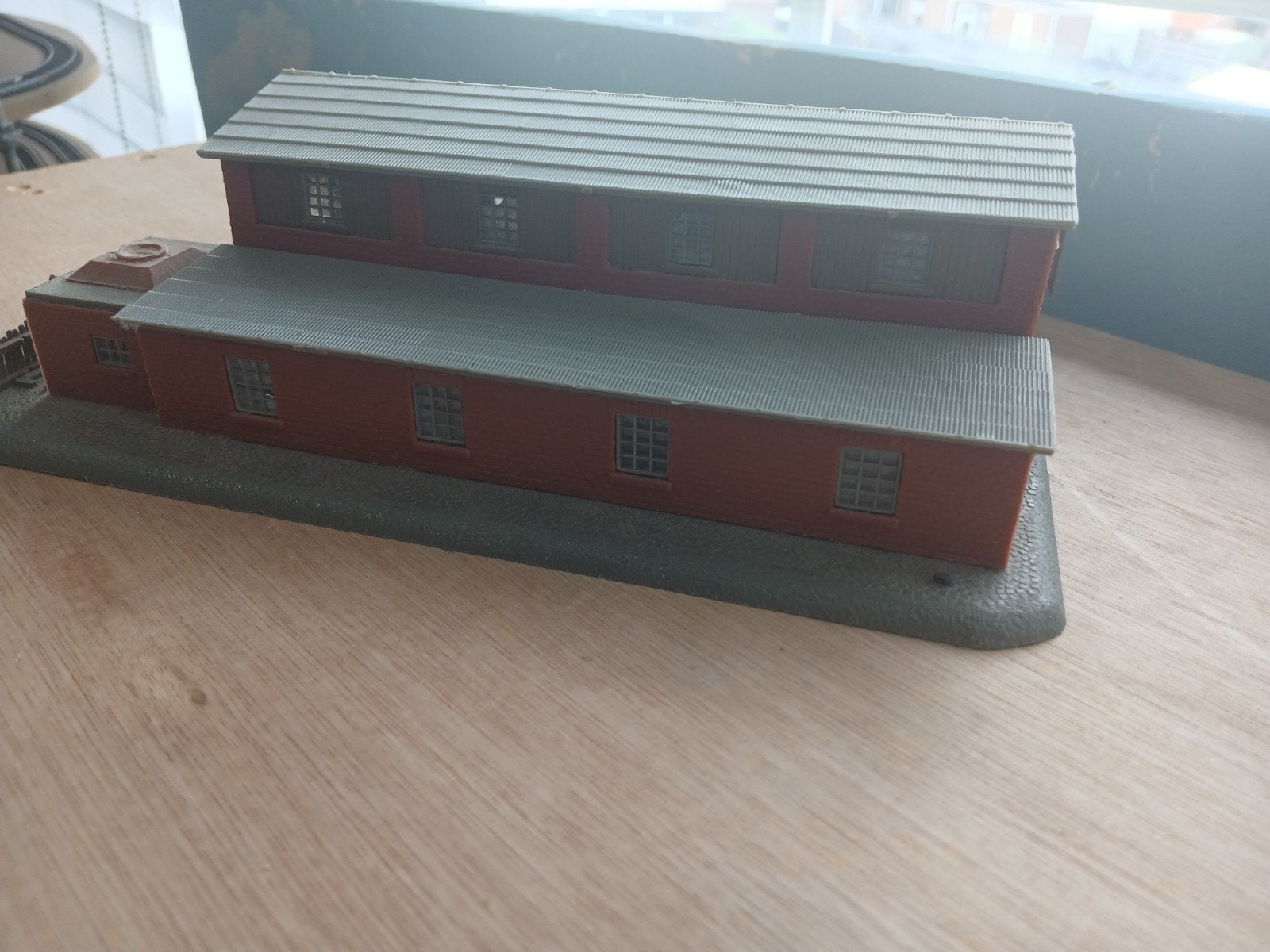 Pola N-spoor loods - Modelbouw gebouw voor spoorbaan, Ophalen of Verzenden, Gebruikt, Brug, Tunnel of Gebouw, Overige merken