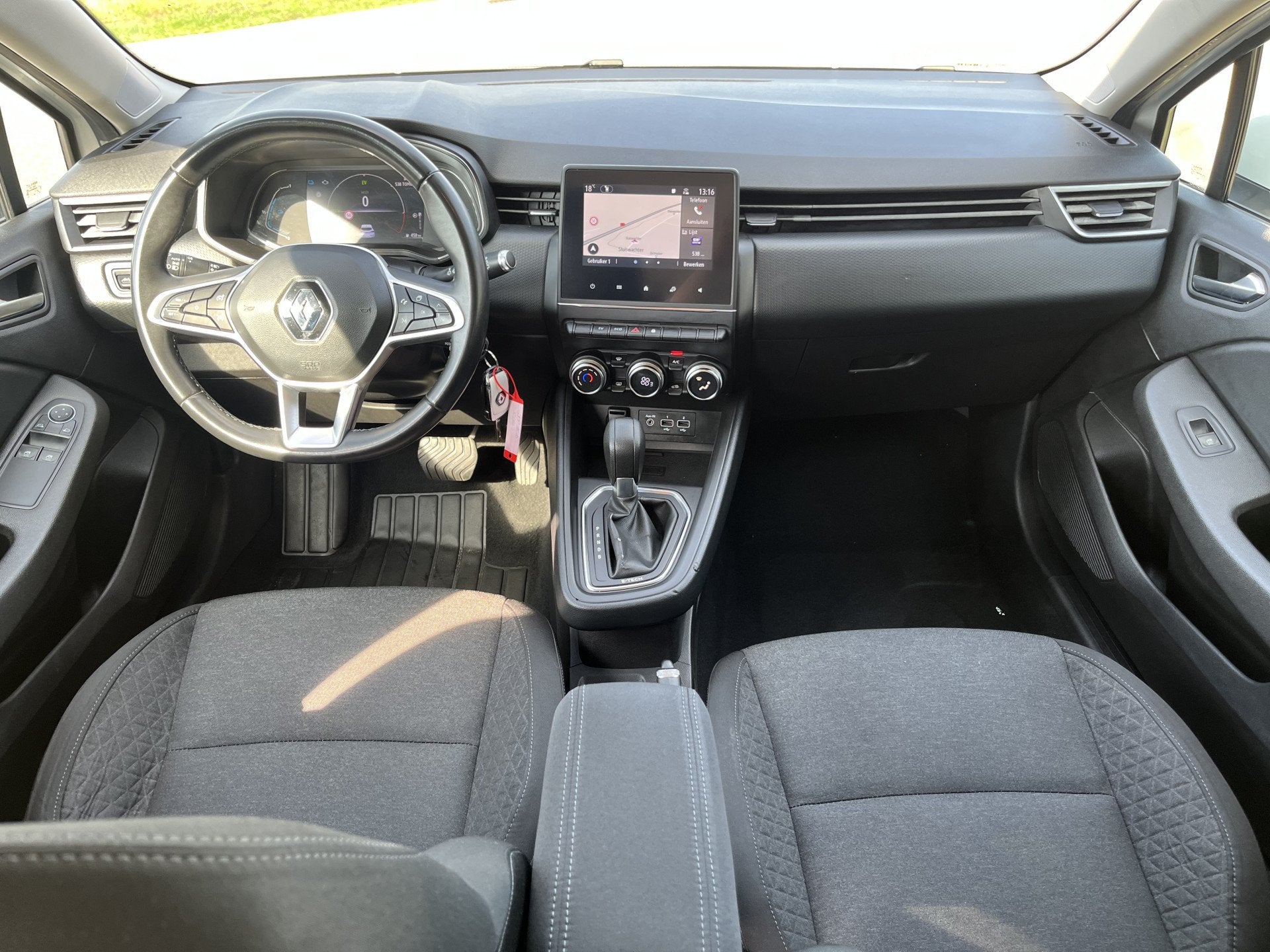 Renault Clio 1.6 E-Tech Hybrid 140PK / Dealer onderhouden /, Stof, Gebruikt, 4 cilinders, Overige brandstoffen
