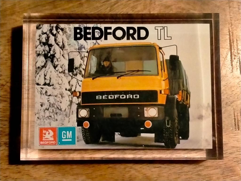 Bedford TL GM vrachtwagen truck vrachtauto logo plakaat, Ophalen of Verzenden, Gebruikt, Auto's