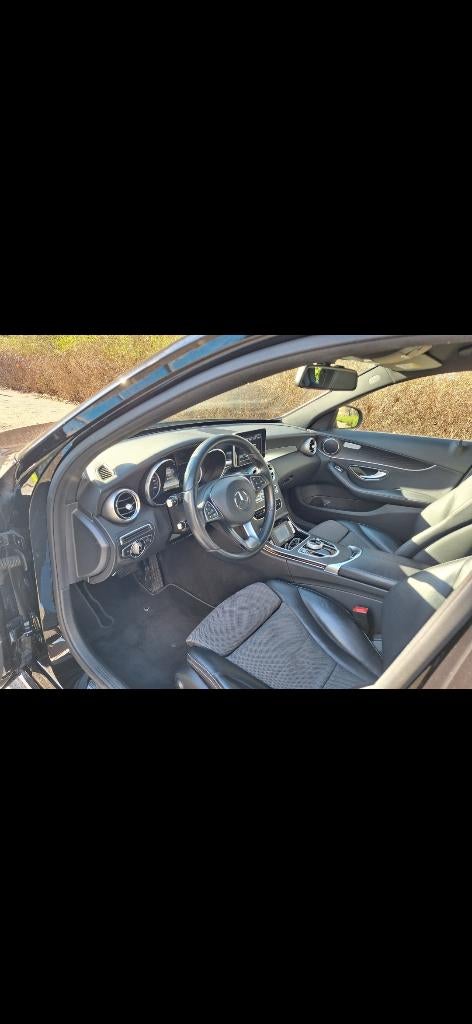 Mercedes-Benz C-Klasse C300 h 231pk 7G-TRONIC 2017 Zwart, Auto's, Mercedes-Benz, Automaat, Achterwielaandrijving, Leder en Stof