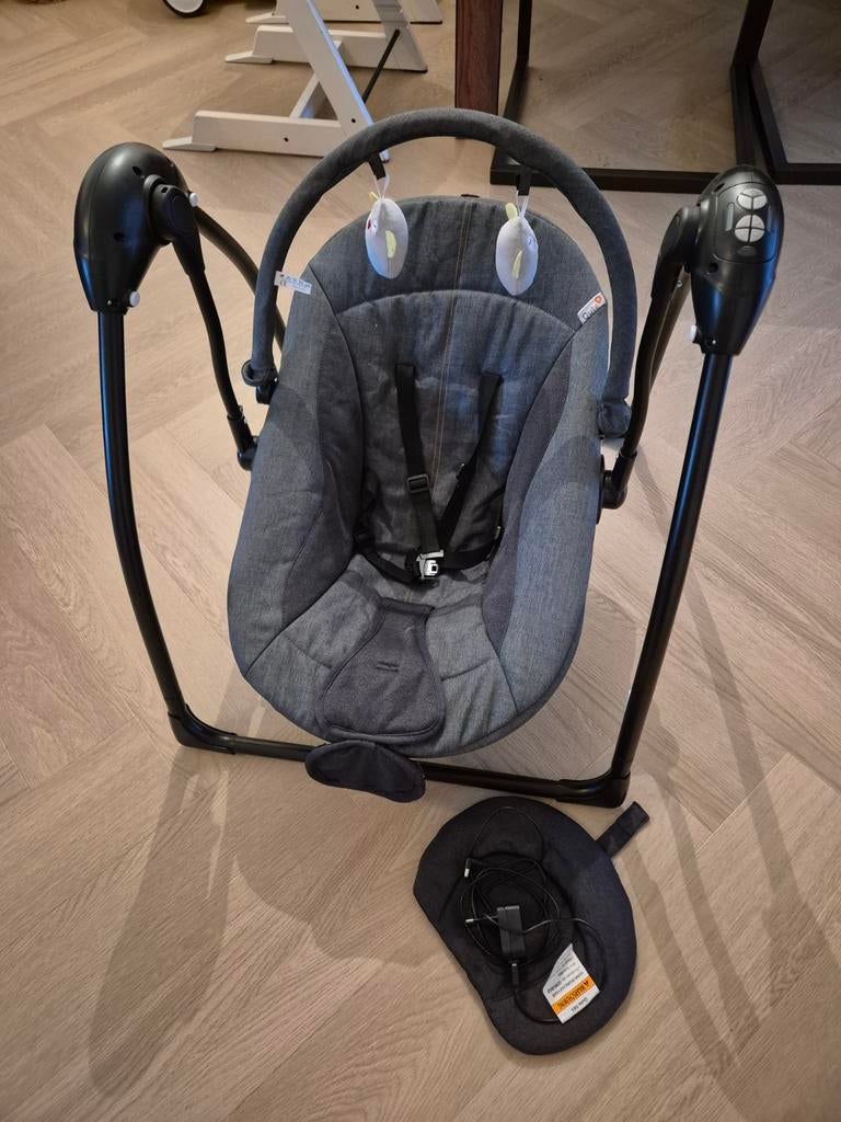 Qute electrische wipstoel, 2,5 jaar oud., Wipstoel, Ophalen, Overige merken, Met gordel(s) of riempje(s)
