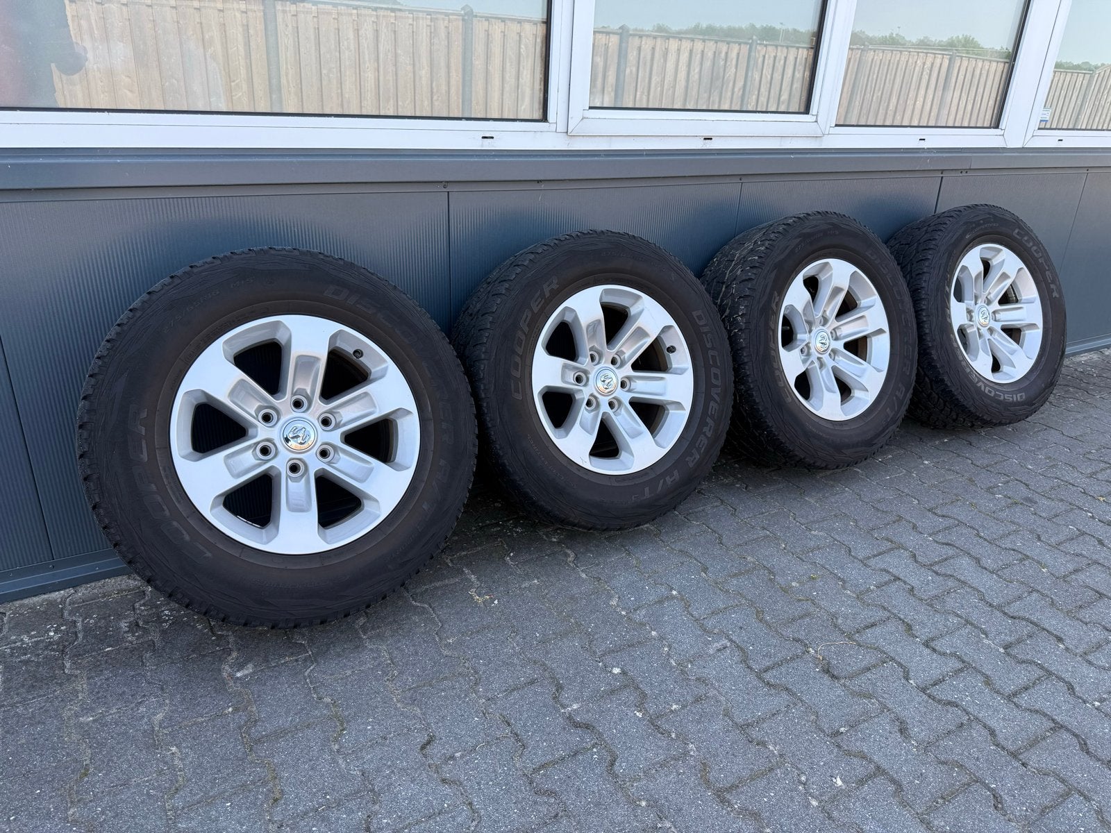 Set wielen Dodge Ram 1500 DT 6 Gaats, Auto-onderdelen, Ophalen, 18 inch, Gebruikt, 275 mm