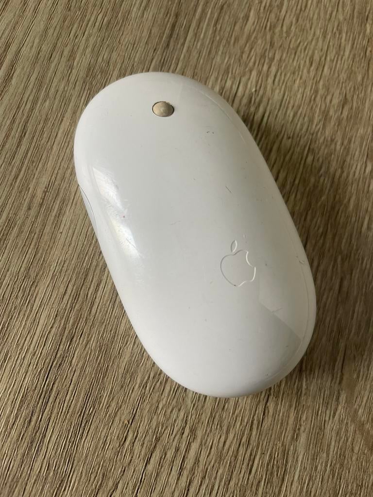 Apple Magic Mouse 1 wit nieuwstaat, Verzenden, Zo goed als nieuw