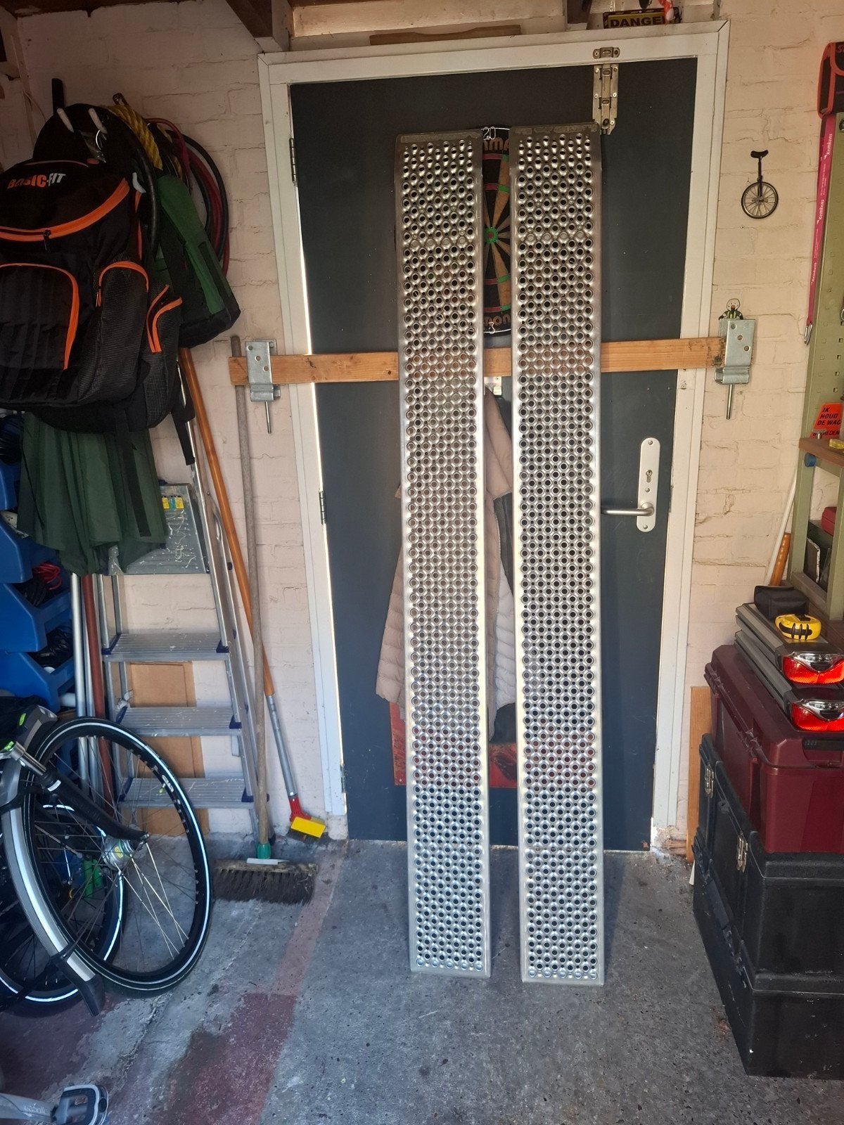 aluminium rijplaten 200x20 x5 als nieuw 2 stuks, Ophalen, Zo goed als nieuw