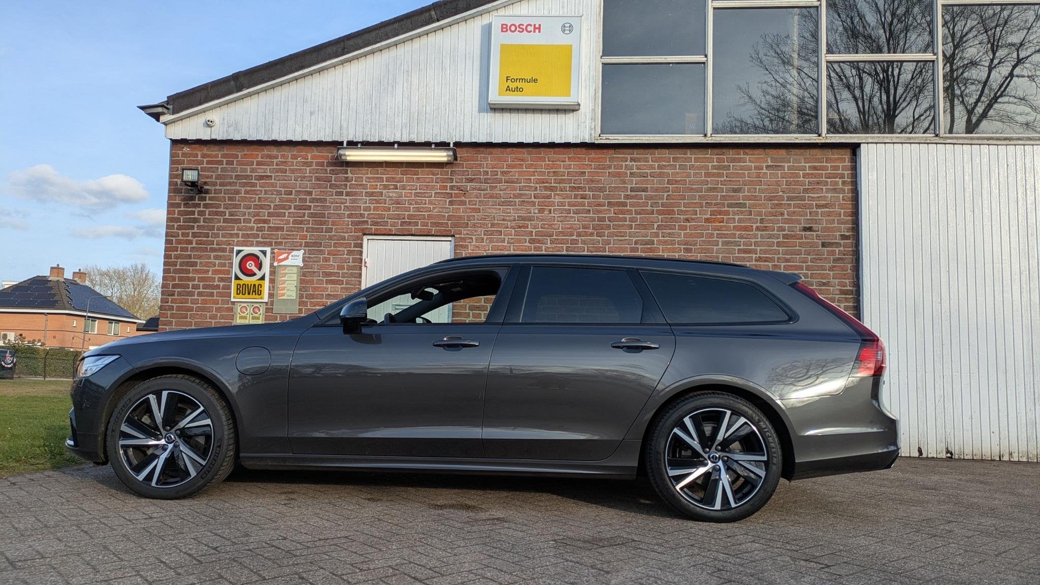 Volvo V90 2.0 T8 AWD Inscription Exclusive, Euro 6, 4 cilinders, Lichtsensor, Vierwielaandrijving
